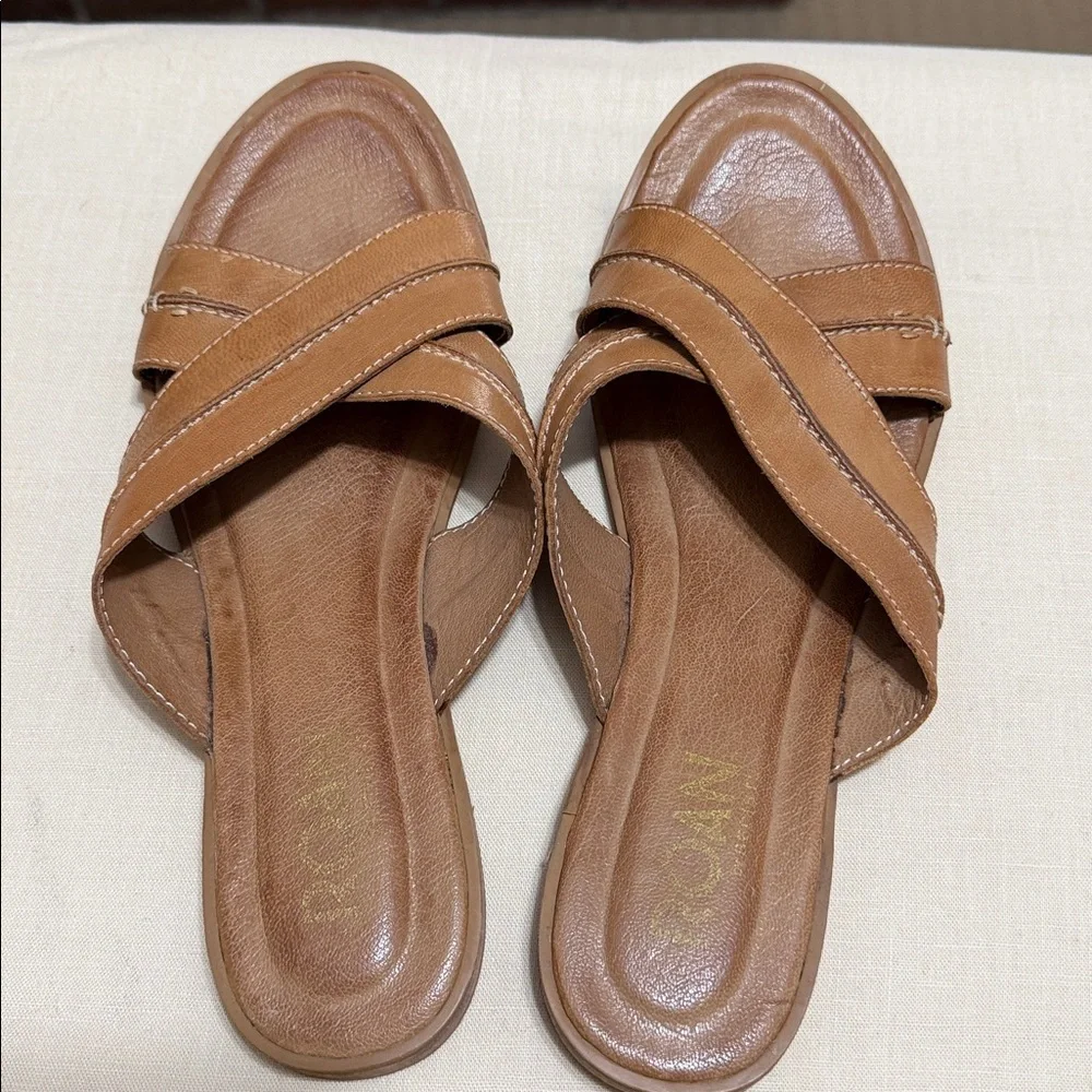 Roan by Bed Stu Tan Leather Women's Slide Sandals, Size 10. - Picture 4 of 10